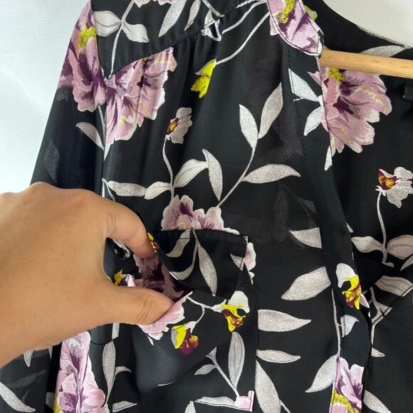 Torrid Harper Womens Tunic Top Size 2X Black Purple Floral V-Neck 3/4 Sleeve - Picture 3 of 10